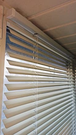 Горизонтальные жалюзи - установлены 11.03.2021